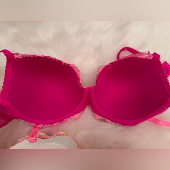 COPY - Victoria Secret Bra - Picture 6 of 9
